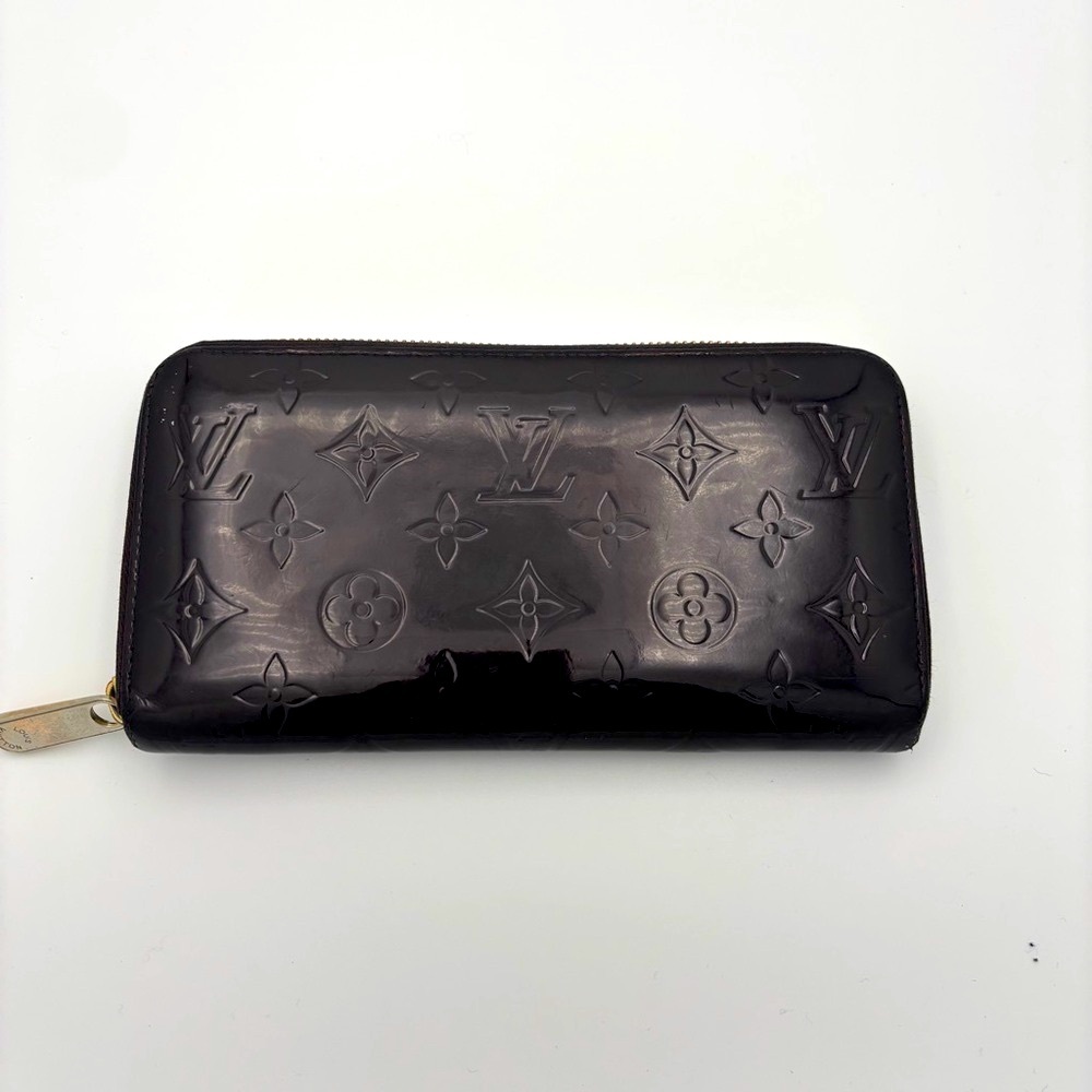 Louis Vuitton Vernis Monogram Wallet